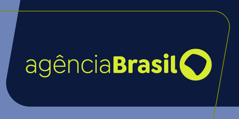 policia-retira-motorista-de-caminhao-que-interditou-rodoanel,-em-sp