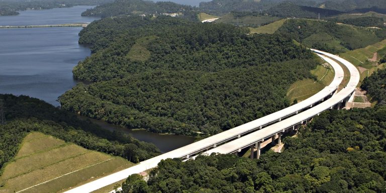 caminhao-com-ameaca-de-bomba-interditou-rodoanel-mario-covas-de-manha