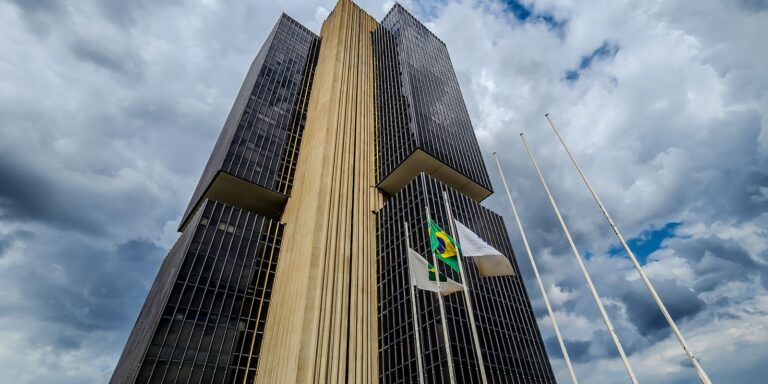 contas-externas-tem-saldo-negativo-menor-em-janeiro-de-2026