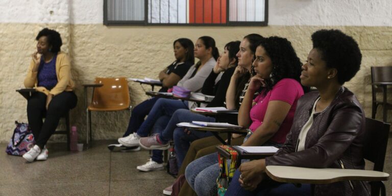 Cursinhos populares podem aderir à rede de apoio federal até o dia 4 cursinhos-populares-podem-aderir-a-rede-de-apoio-federal-ate-o-dia-4