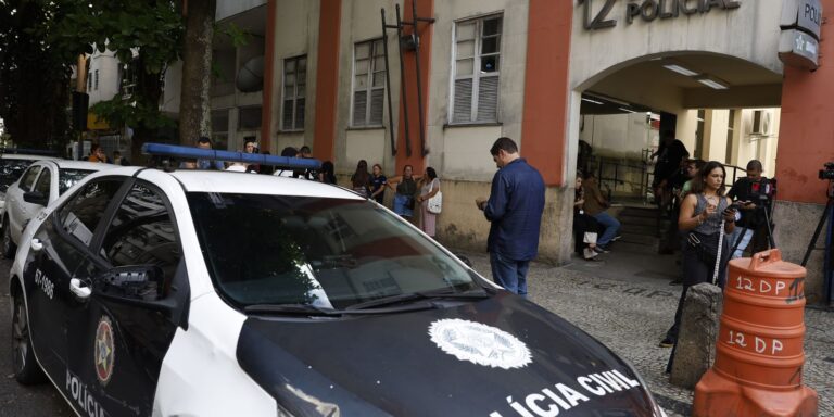 Polícia prende terceiro envolvido em estupro coletivo de adolescente policia-prende-terceiro-envolvido-em-estupro-coletivo-de-adolescente