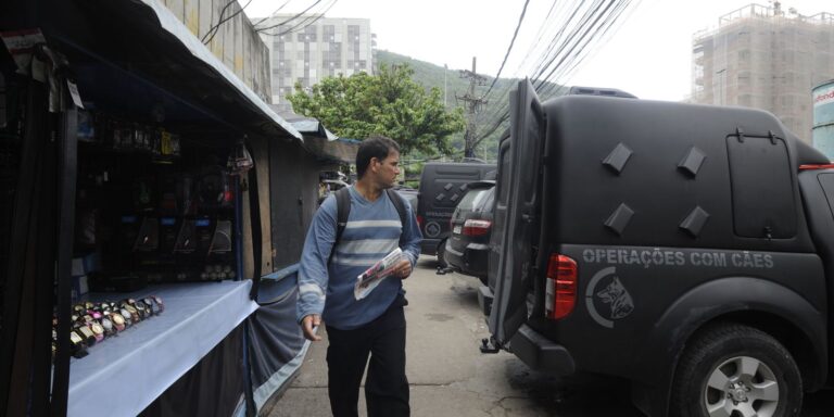 rio-de-janeiro:-operacao-da-pm-deixa-oito-mortos-no-morro-dos-prazeres