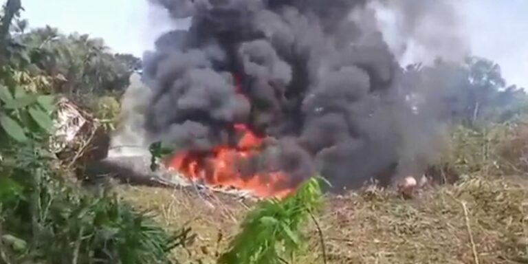 chega-a-66-numero-de-mortos-em-queda-de-aviao-militar-na-colombia