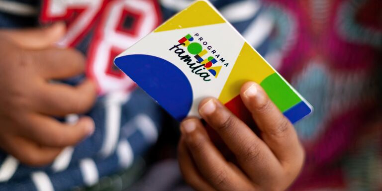 Caixa começa a pagar Bolsa Família de abril caixa-comeca-a-pagar-bolsa-familia-de-abril