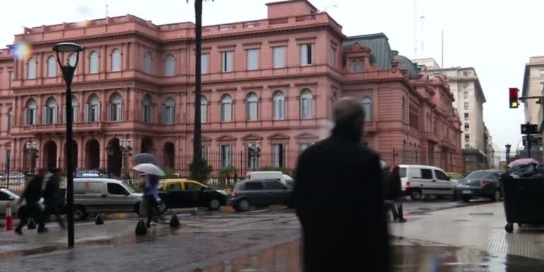 Milei proíbe acesso de jornalistas à Casa Rosada: “ataque à imprensa” milei-proibe-acesso-de-jornalistas-a-casa-rosada:-“ataque-a-imprensa”