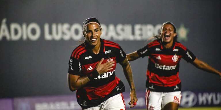 flamengo-derrota-vitoria-e-fica-perto-de-lideres-no-br-feminino