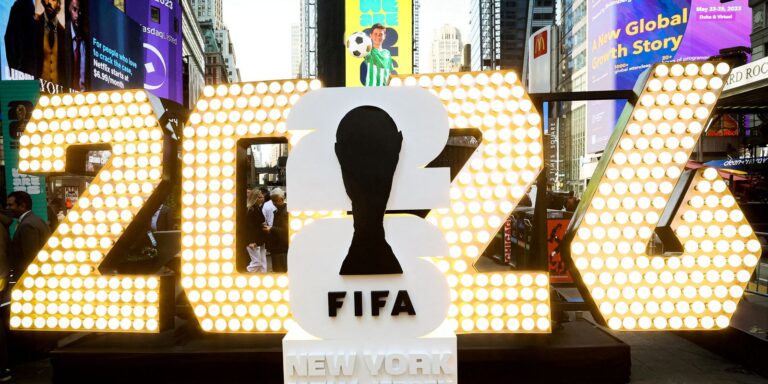 Falta um mês para a Copa que promete ser a maior de todos os tempos falta-um-mes-para-a-copa-que-promete-ser-a-maior-de-todos-os-tempos