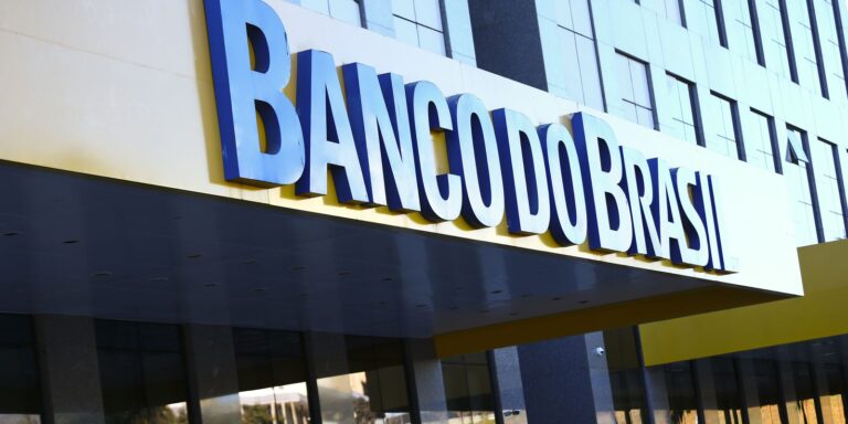 Lucro do Banco do Brasil cai 54% com avanço da crise no agro lucro-do-banco-do-brasil-cai-54%-com-avanco-da-crise-no-agro