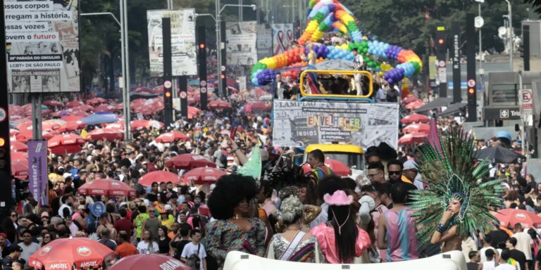 pl-que-veta-crianca-em-evento-lgbtqia+-e-inconstitucional,-diz-jurista