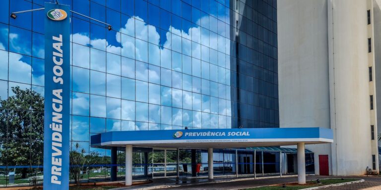 Vazamento de dados no INSS expõe 2,8 milhões de CPFs; 98% de falecidos vazamento-de-dados-no-inss-expoe-2,8-milhoes-de-cpfs;-98%-de-falecidos