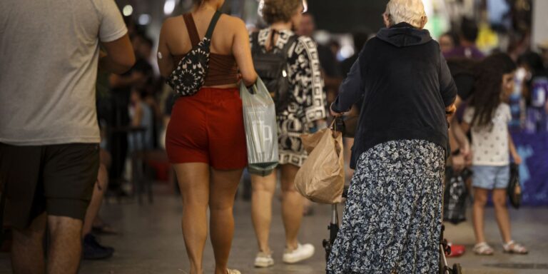 Defeitos em calçadas fazem 42% dos idosos terem medo de cair defeitos-em-calcadas-fazem-42%-dos-idosos-terem-medo-de-cair