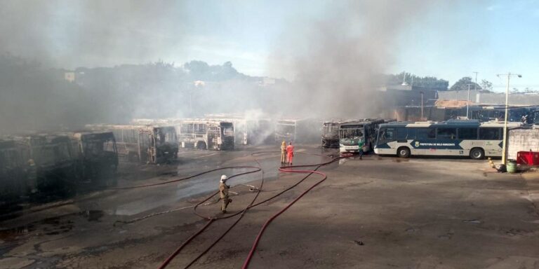 Após incêndio, empresas fazem remanejamento da frota de ônibus em MG apos-incendio,-empresas-fazem-remanejamento-da-frota-de-onibus-em-mg