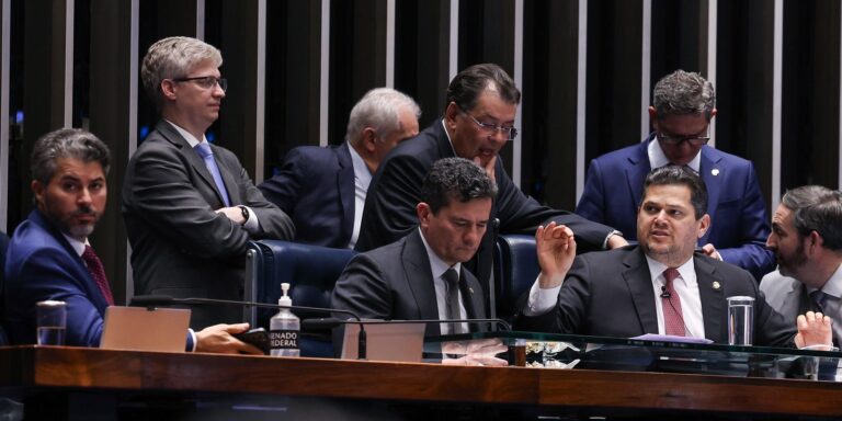 Senado aprova uso do Fundo do Pré-Sal para dívidas do agro senado-aprova-uso-do-fundo-do-pre-sal-para-dividas-do-agro