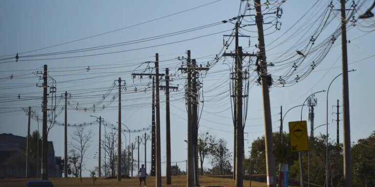 Número de acidentes com a rede elétrica cresceu no Brasil em 2025 numero-de-acidentes-com-a-rede-eletrica-cresceu-no-brasil-em-2025