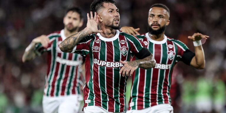 Confusão no Maracanã e “freguesia” gaúcha marcam noite de Brasileirão confusao-no-maracana-e-“freguesia”-gaucha-marcam-noite-de-brasileirao