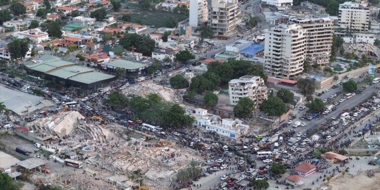 Número de mortos passa de 2 mil e Venezuela decreta luto de sete dias numero-de-mortos-passa-de-2-mil-e-venezuela-decreta-luto-de-sete-dias