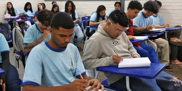 Pé-de-Meia: nascidos em novembro e dezembro recebem parcela de R$ 200 pe-de-meia:-nascidos-em-novembro-e-dezembro-recebem-parcela-de-r$-200