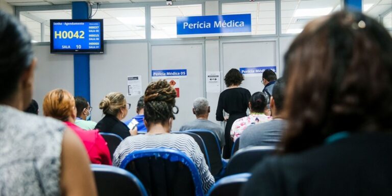 Fila de espera por perícia do INSS é zerada em agosto fila-de-espera-por-pericia-do-inss-e-zerada-em-agosto