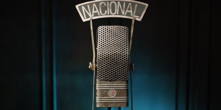 radio-nacional:-ha-90-anos-acontecia-a-primeira-transmissao
