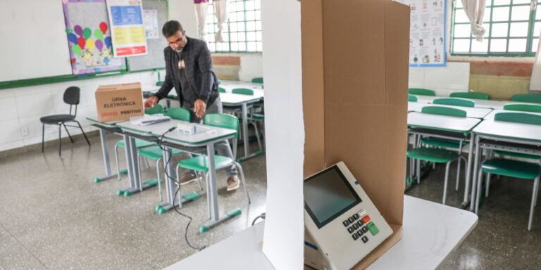 no-estado-de-sao-paulo,-32-urnas-com-problemas-sao-substituidas