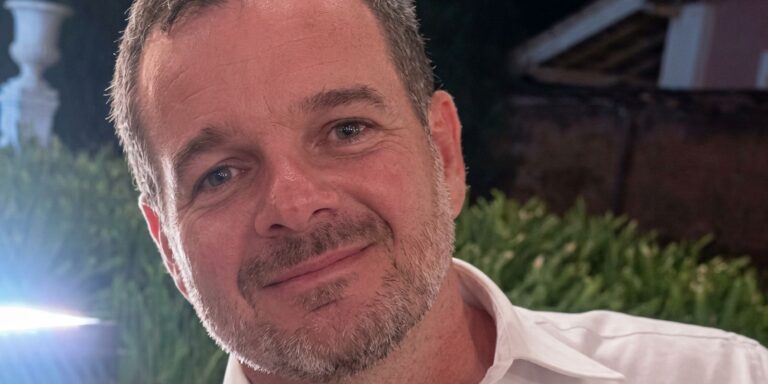 Juiz é encontrado morto dentro de veículo em chamas no interior de SP juiz-e-encontrado-morto-dentro-de-veiculo-em-chamas-no-interior-de-sp