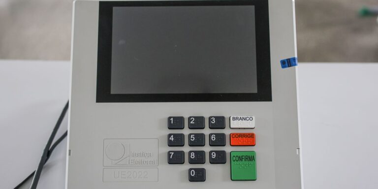 PF investiga suspeita de compra de votos em Minas pf-investiga-suspeita-de-compra-de-votos-em-minas
