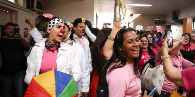 Outubro Rosa: tratamento termina, mas medo do câncer pode permanecer outubro-rosa:-tratamento-termina,-mas-medo-do-cancer-pode-permanecer