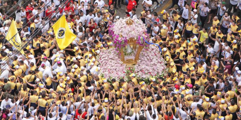 Fé e esperança reúnem fiéis no Círio de Nazaré de Belém fe-e-esperanca-reunem-fieis-no-cirio-de-nazare-de-belem