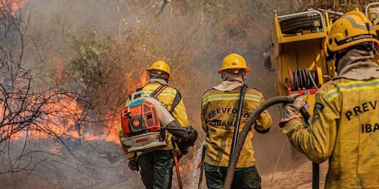amazonas-recebe-aeronaves-para-combater-queimadas