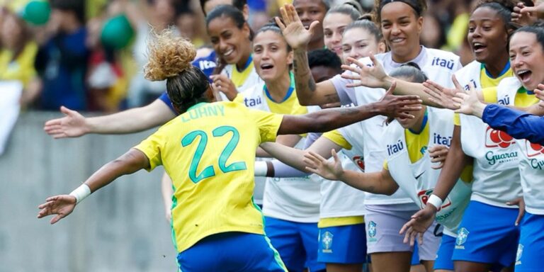 Seleção feminina faz 3 a 1 na Argentina em primeiro jogo no Beira-Rio selecao-feminina-faz-3-a-1-na-argentina-em-primeiro-jogo-no-beira-rio