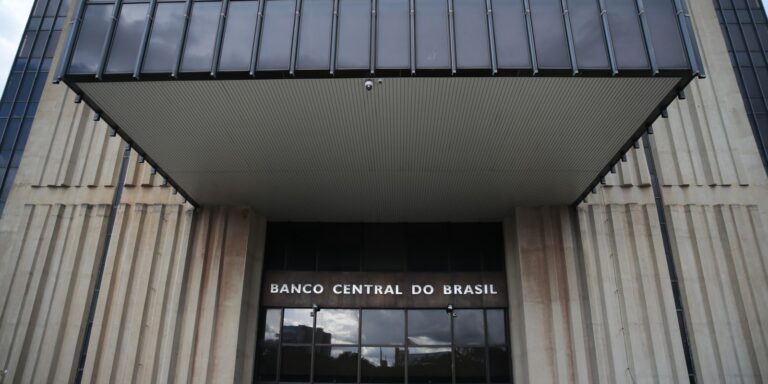 tcu-aprova-contas-do-bc-de-2025-apos-desvincular-processo-do-master